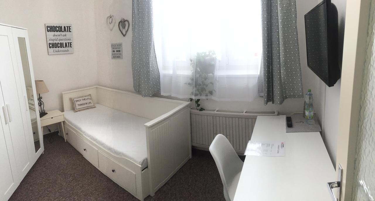 Penzion Ema B&B Prostějov Cameră foto